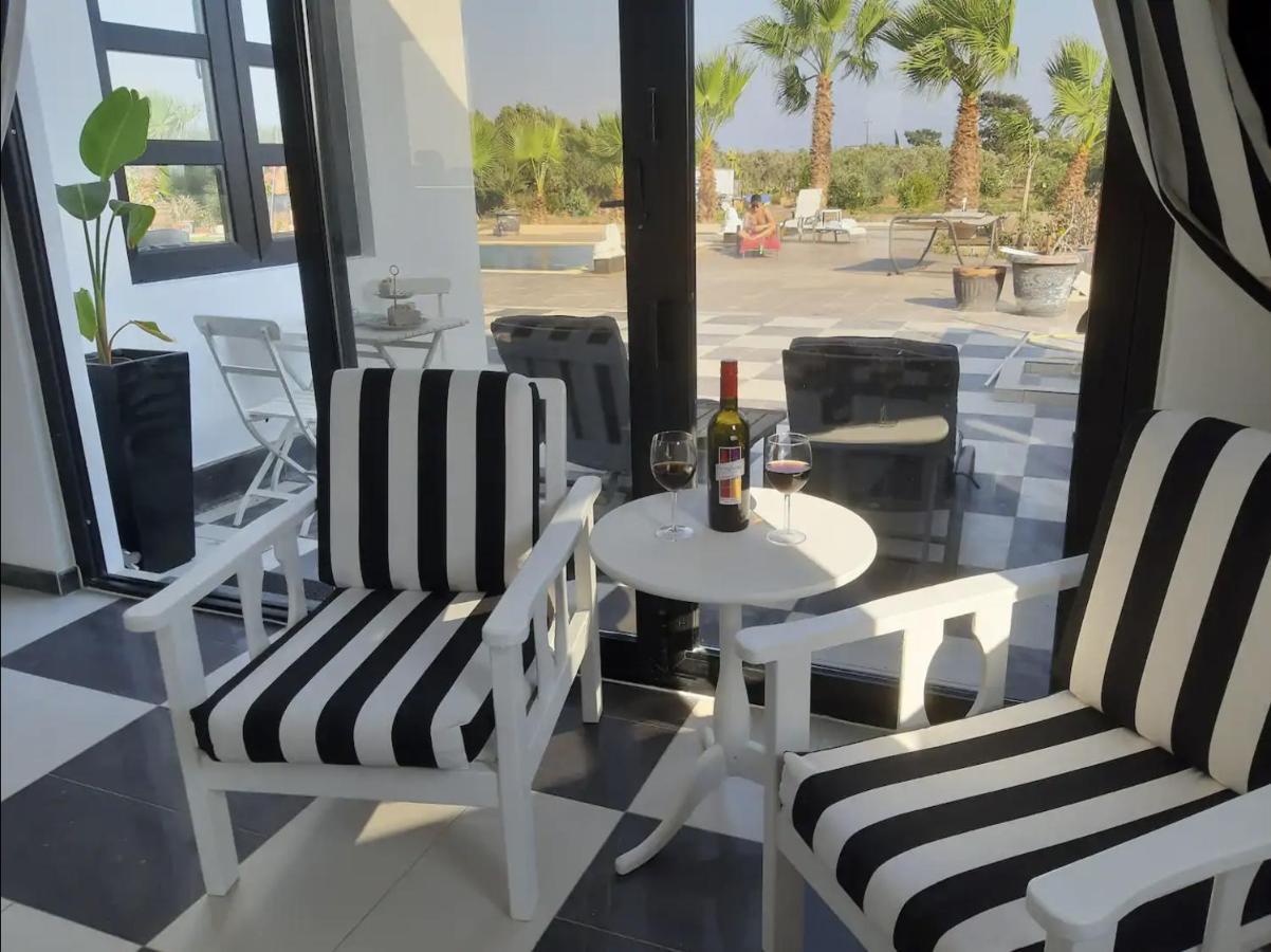The Pervoli Studio - Pool - Close To Beach Ларнака Екстериор снимка